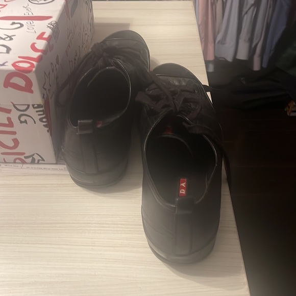 Vintage Prada Sneakers - Size 8 but fits like a US 8.5-9 - Picture 3 of 4